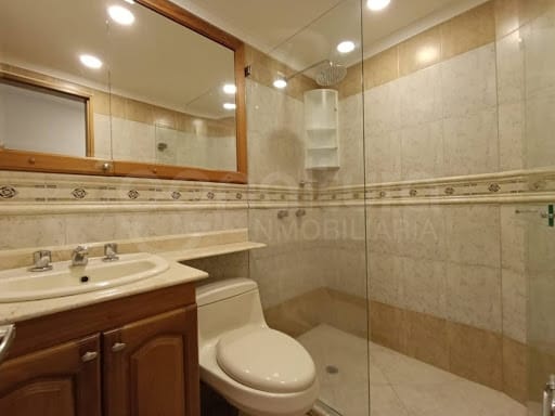 Apartamento de 3 alcobas en arriendo en Laureles, Medellín, 140 m² · foto 16 de 18