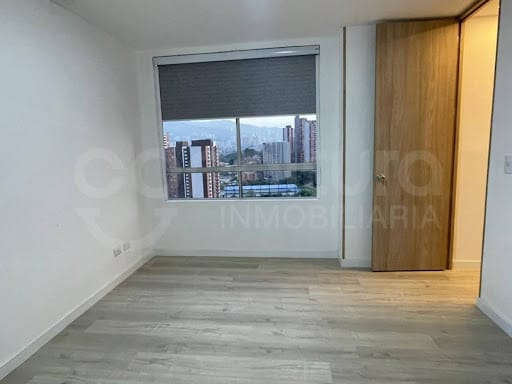 Apartamento de 3 alcobas en venta en Cristo Rey, Itagüí, 86 m² · foto 6 de 15