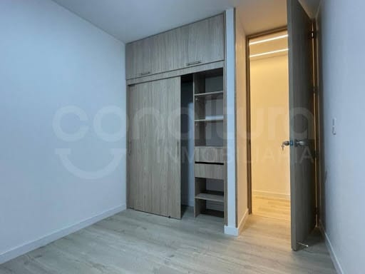 Apartamento de 3 alcobas en venta en Cristo Rey, Itagüí, 86 m² · foto 10 de 15