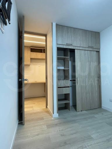 Apartamento de 3 alcobas en venta en Cristo Rey, Itagüí, 86 m² · foto 12 de 15
