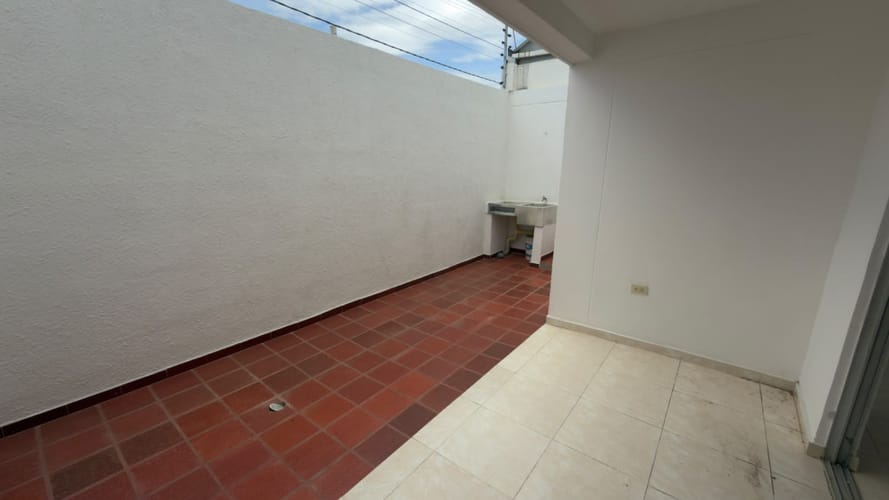 Casa de 3 alcobas en venta en Lomitas, Villa del Rosario, 69 m² · foto 3 de 16