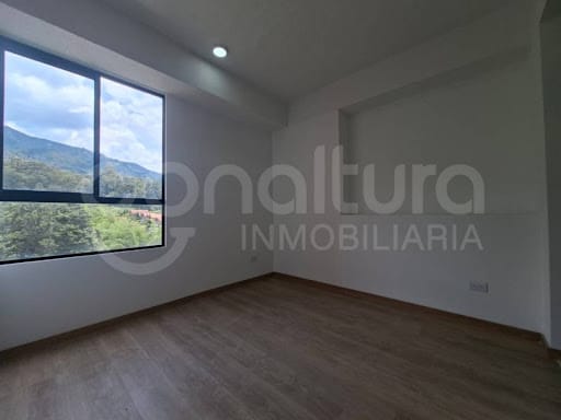 Apartamento de 2 alcobas en venta en Chile, La Estrella, 60 m² · foto 10 de 10