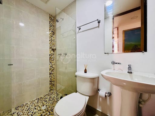 Apartamento de 2 alcobas en venta en Rodeo Alto, Medellín, 50 m² · foto 13 de 15