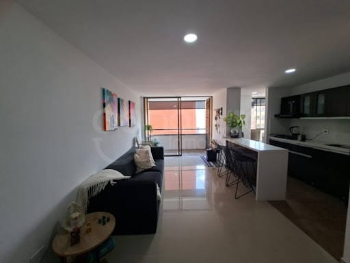 Apartamento de 2 alcobas en venta en Betania, Sabaneta, 72 m² · foto 3 de 14