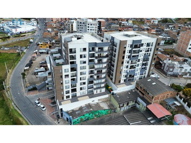 Apartamento de 3 alcobas en venta en La Maria, Tunja, 78 m² · foto 2 de 15