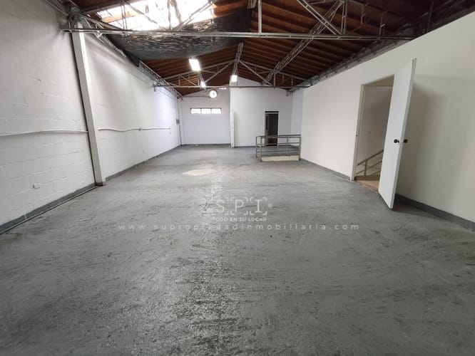 Bodega en arriendo en Colombia, Medellín, 300 m² · foto 14 de 21