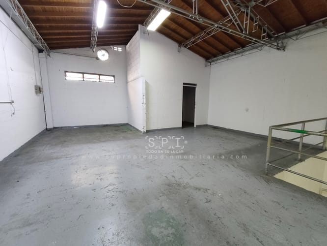 Bodega en arriendo en Colombia, Medellín, 300 m² · foto 15 de 21
