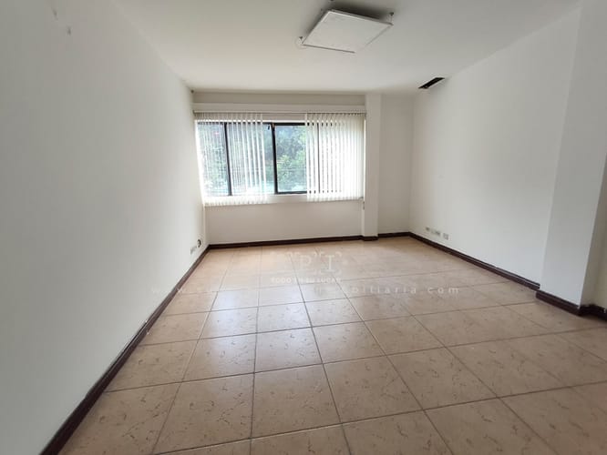 Bodega en arriendo en Colombia, Medellín, 300 m² · foto 19 de 21