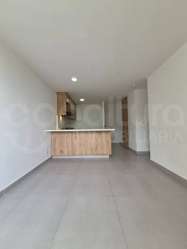 Apartamento de 3 alcobas en venta en San Jose, Sabaneta, 55 m² · foto 3 de 10