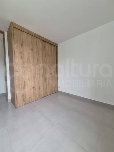 Apartamento de 3 alcobas en venta en San Jose, Sabaneta, 55 m² · foto 8 de 10