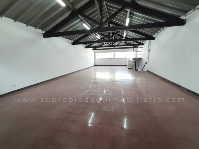 Bodega en arriendo en Perpetuo Socorro, Medellín, 150 m² · foto 7 de 16