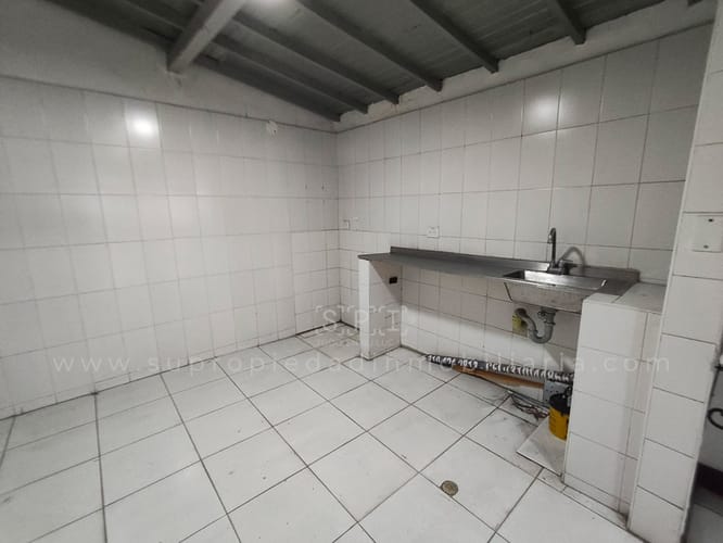 Bodega en arriendo en Perpetuo Socorro, Medellín, 150 m² · foto 8 de 16