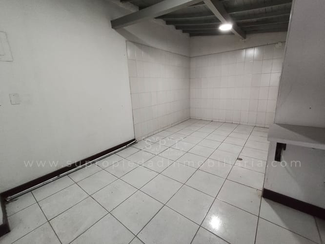 Bodega en arriendo en Perpetuo Socorro, Medellín, 150 m² · foto 9 de 16