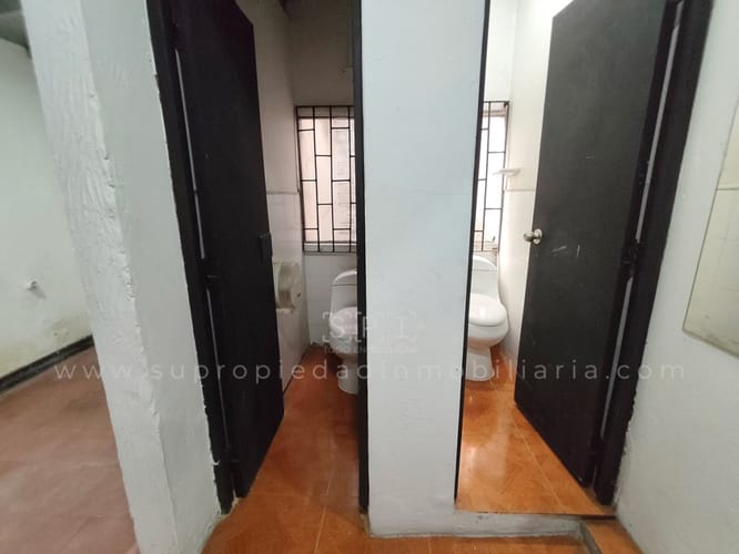 Bodega en arriendo en Perpetuo Socorro, Medellín, 150 m² · foto 14 de 16