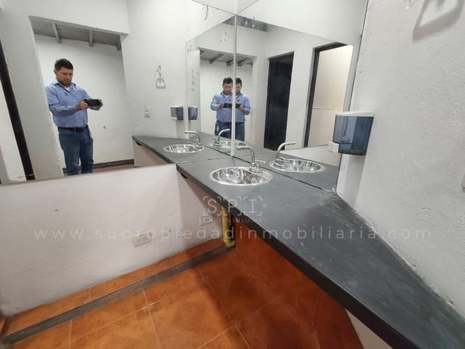 Bodega en arriendo en Perpetuo Socorro, Medellín, 150 m² · foto 15 de 16