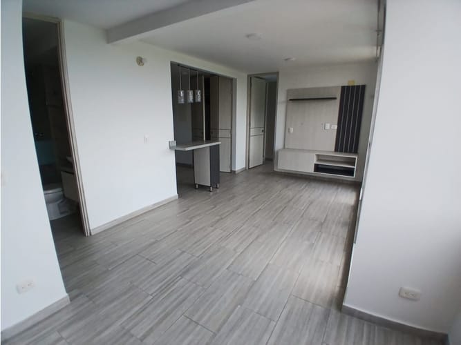 Apartamento de 2 alcobas en arriendo en Las Palmas, Ricaurte, 56 m² · foto 5 de 24
