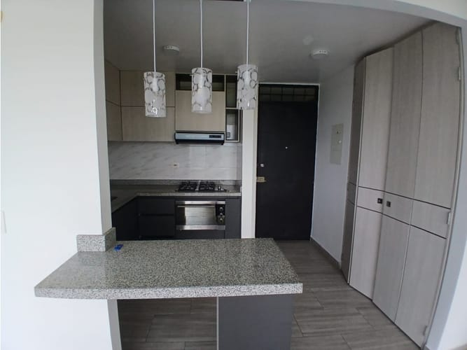 Apartamento de 2 alcobas en arriendo en Las Palmas, Ricaurte, 56 m² · foto 7 de 24