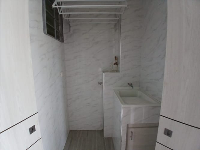 Apartamento de 2 alcobas en arriendo en Las Palmas, Ricaurte, 56 m² · foto 8 de 24