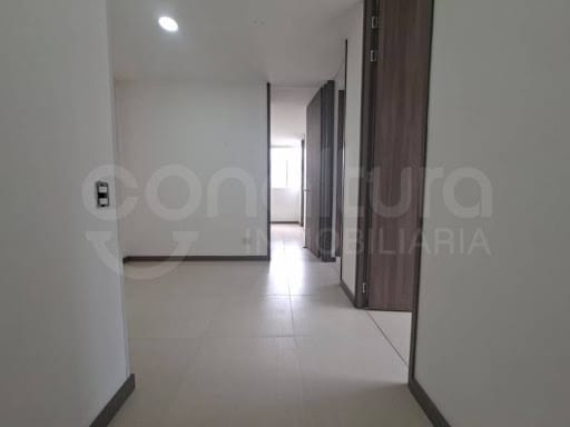 Apartamento de 3 alcobas en venta en La Florida, Sabaneta, 77 m² · foto 4 de 14