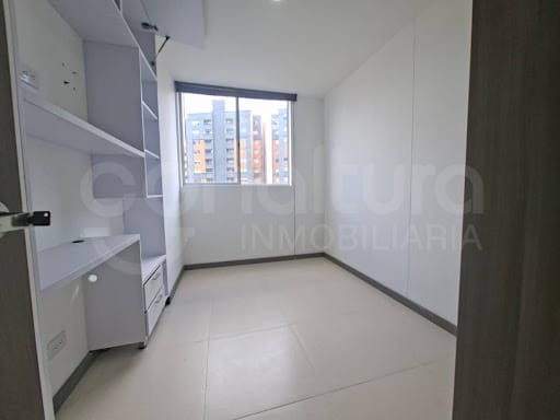 Apartamento de 3 alcobas en venta en La Florida, Sabaneta, 77 m² · foto 6 de 14