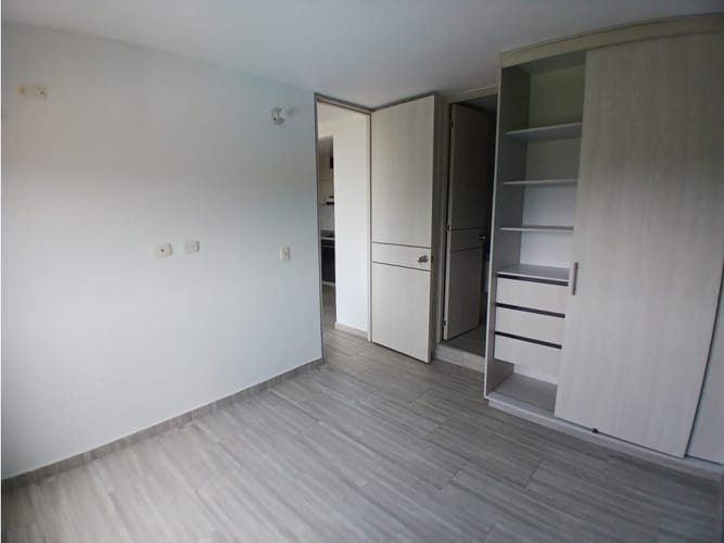 Apartamento de 2 alcobas en arriendo en Las Palmas, Ricaurte, 56 m² · foto 18 de 24