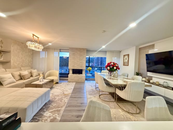 Apartamento de 3 alcobas en venta en San Jose V Sector, Bogotá, 155 m² · foto 3 de 24
