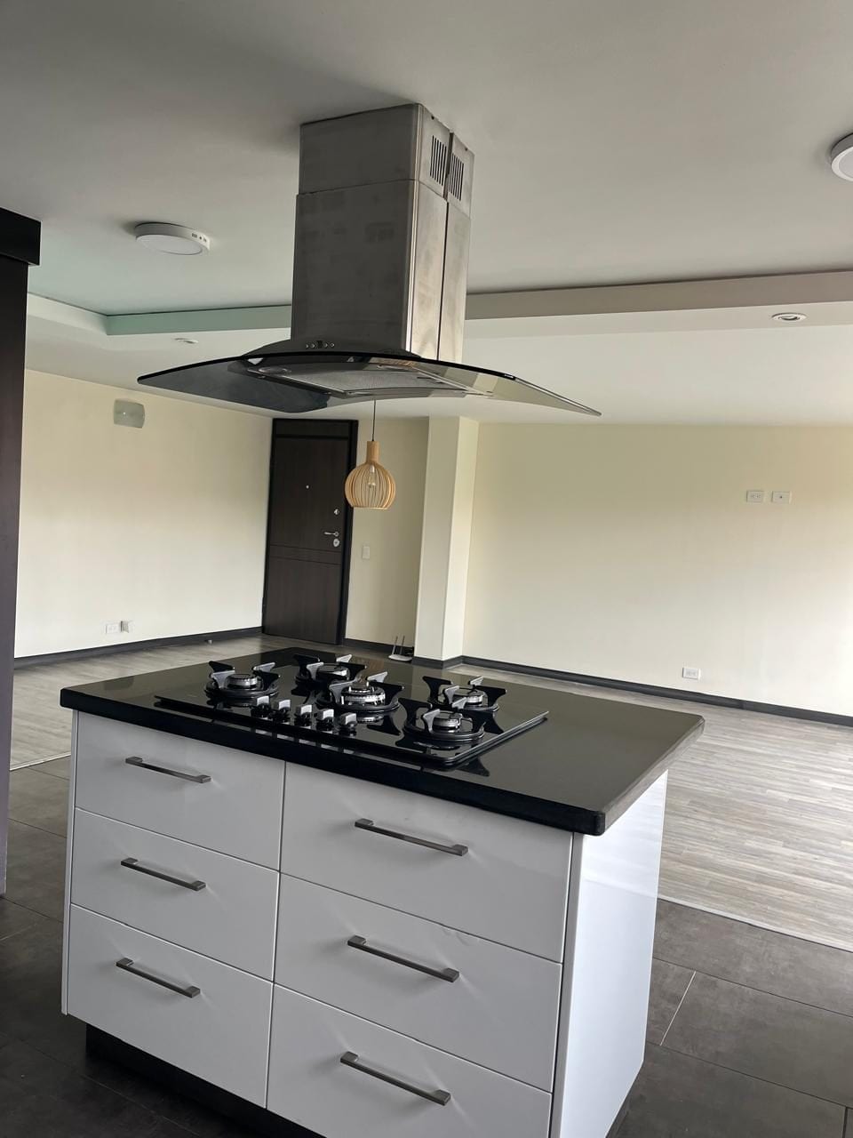 Apartamento en venta en Lagos De Cordoba, Bogotá · foto 11 de 24