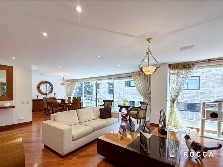 Apartamento de 2 habitaciones en venta en El Refugio, Bogotá — imagen 1 de 14