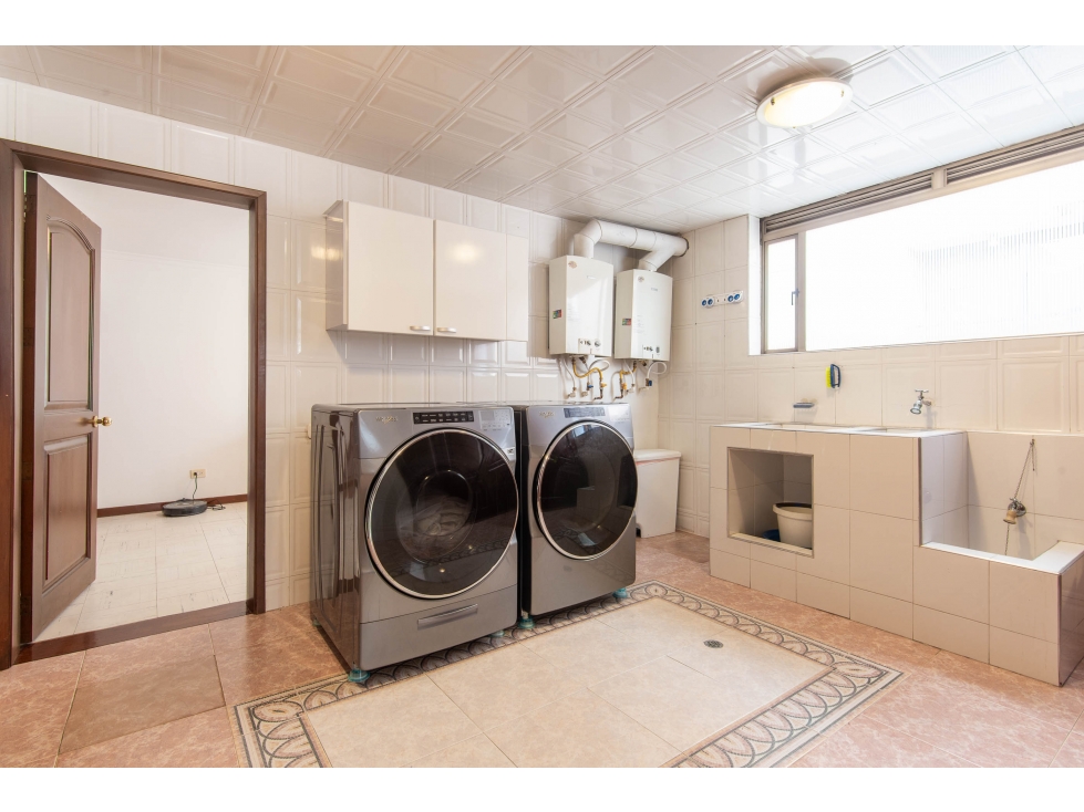 Apartamento en venta en Santa Barbara Occidental, Bogotá · foto 11 de 18