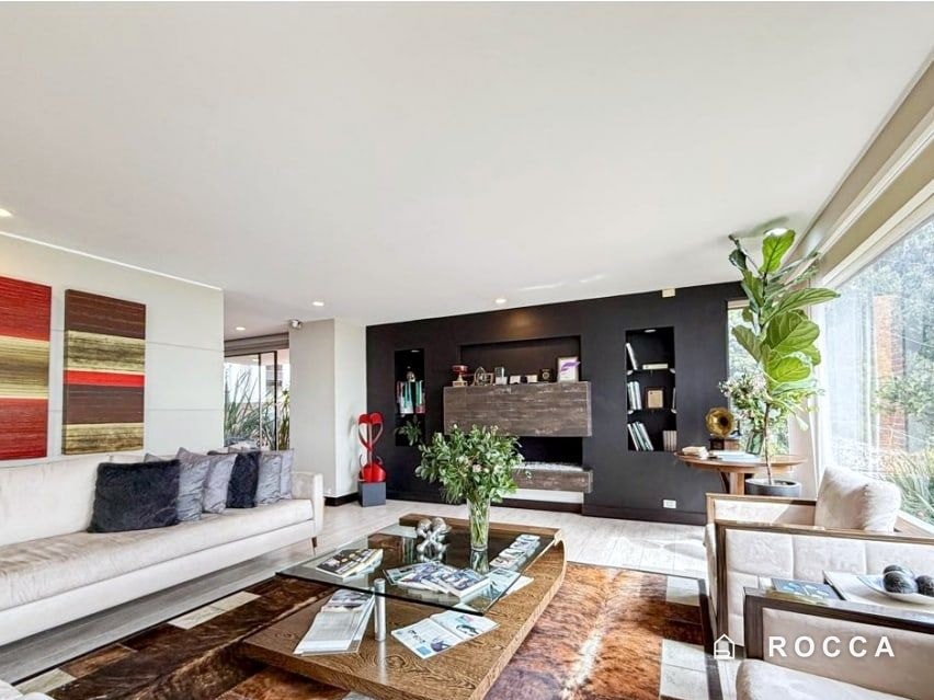 Apartamento de 3 habitaciones en venta en El Refugio, Bogotá — imagen 1 de 16