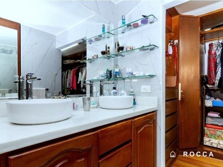 Apartamento en venta en La Carolina, Bogotá · foto 10 de 13