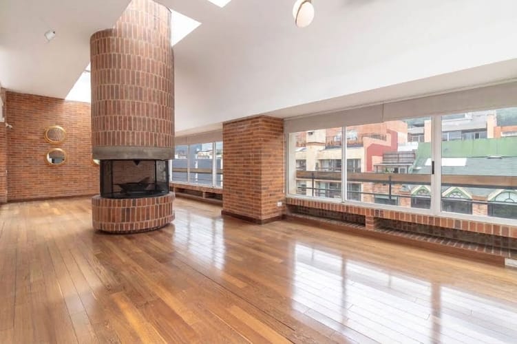 Apartamento de 3 alcobas en venta en Chicó Reservado, Bogotá, 281 m² · foto 3 de 20