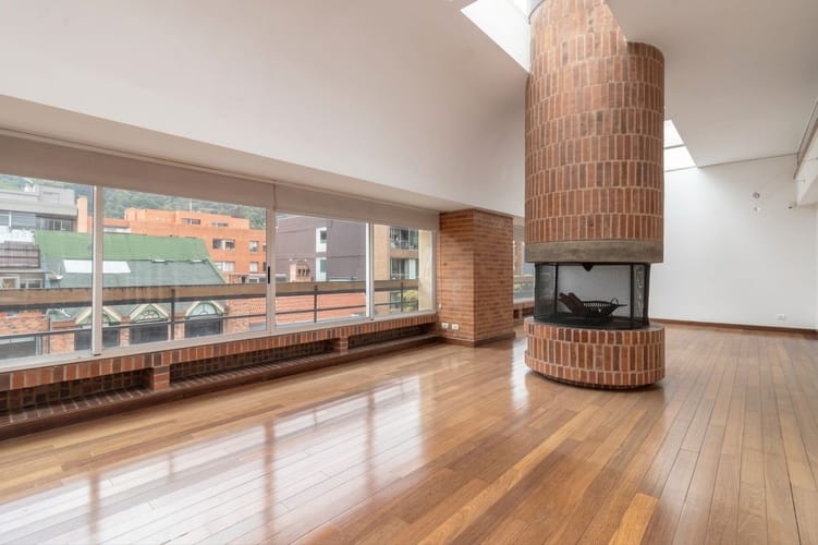 Apartamento de 3 alcobas en venta en Chicó Reservado, Bogotá, 281 m² · foto 8 de 20