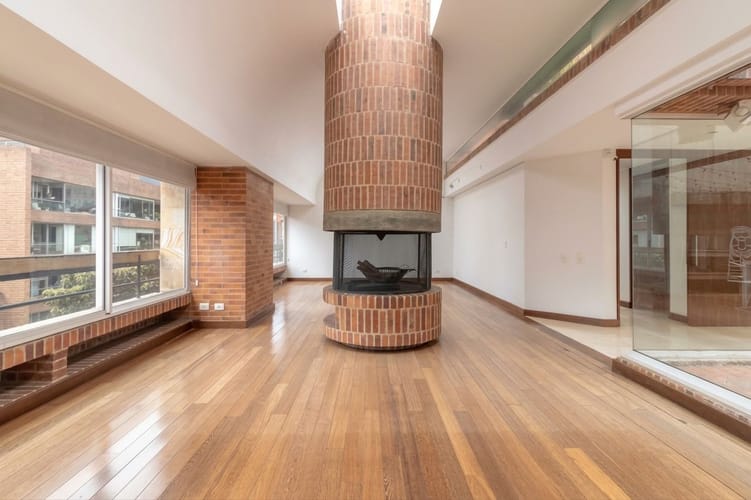 Apartamento de 3 alcobas en venta en Chicó Reservado, Bogotá, 281 m² · foto 9 de 20