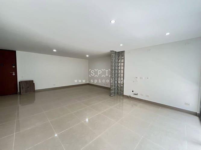 Apartamento de 3 alcobas en arriendo en Loma De Las Brujas, Envigado, 116 m² · foto 9 de 21