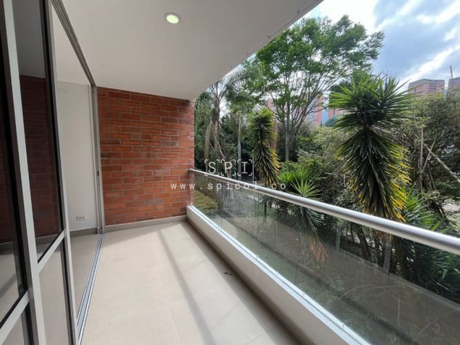 Apartamento de 3 alcobas en arriendo en Loma De Las Brujas, Envigado, 116 m² · foto 12 de 21