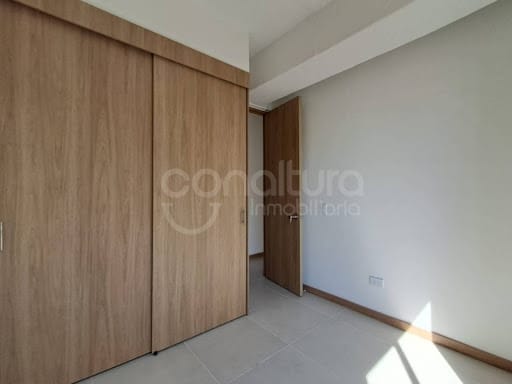Apartamento de 3 alcobas en venta en Chile, La Estrella, 79 m² · foto 8 de 15