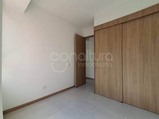 Apartamento de 3 alcobas en venta en Chile, La Estrella, 79 m² · foto 9 de 15