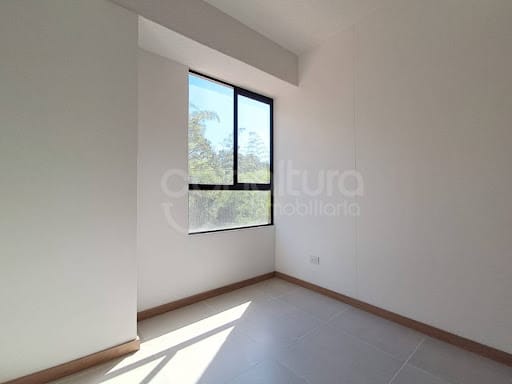 Apartamento de 3 alcobas en venta en Chile, La Estrella, 79 m² · foto 10 de 15