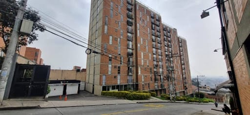 Apartamento de 3 alcobas en venta en Sosiego Sur, Bogotá, 90 m² · foto 2 de 24