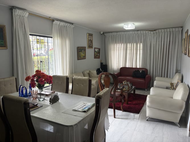Casa de 5 alcobas en venta en Los Pinos, Bucaramanga, 210 m² · foto 3 de 18