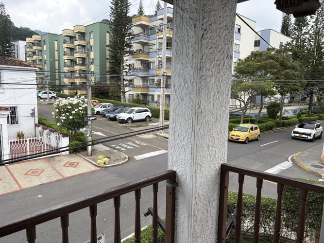 Casa de 5 alcobas en venta en Los Pinos, Bucaramanga, 210 m² · foto 14 de 18