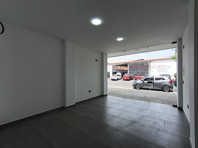 Local en arriendo en Pescadero Colpet, Cúcuta, 21 m² · foto 2 de 3