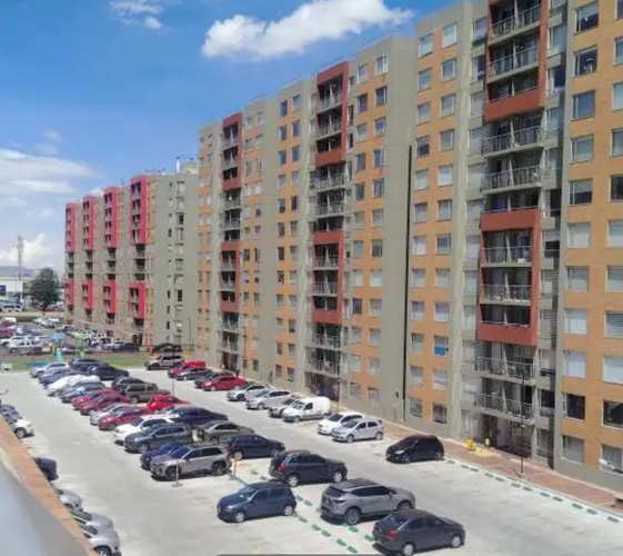 Apartamento de 3 alcobas en venta en Hayuelos, Bogotá, 76 m² · foto 9 de 10