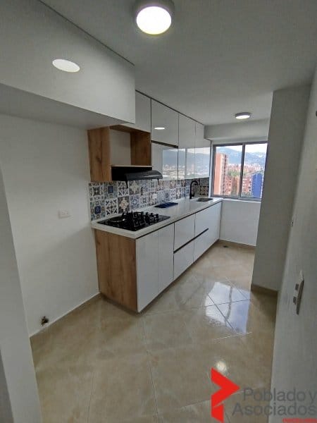 Apartamento de 3 alcobas en arriendo en Santa Maria De Los Angeles, Medellín, 80 m² · foto 2 de 19
