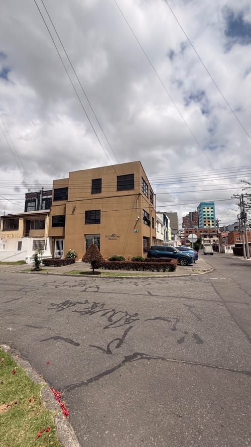 Casa en venta en El Recuerdo, Bogotá · foto 10 de 17