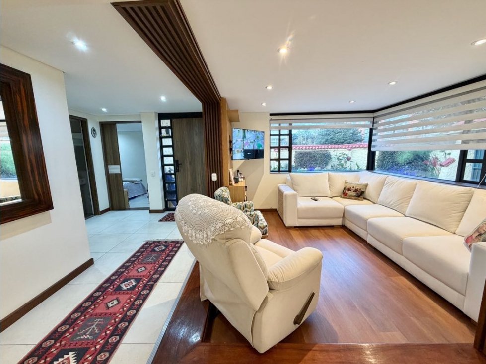 Casa en venta en Puente Largo, Bogotá · foto 3 de 13