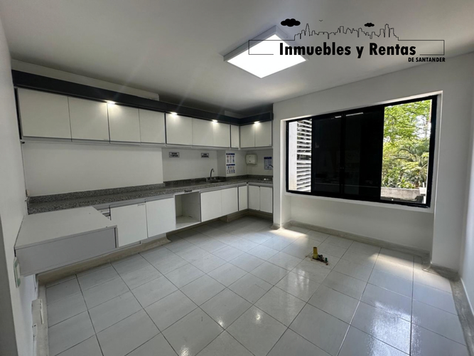 Oficina en arriendo en Sotomayor, Bucaramanga, 35 m² · foto 3 de 4
