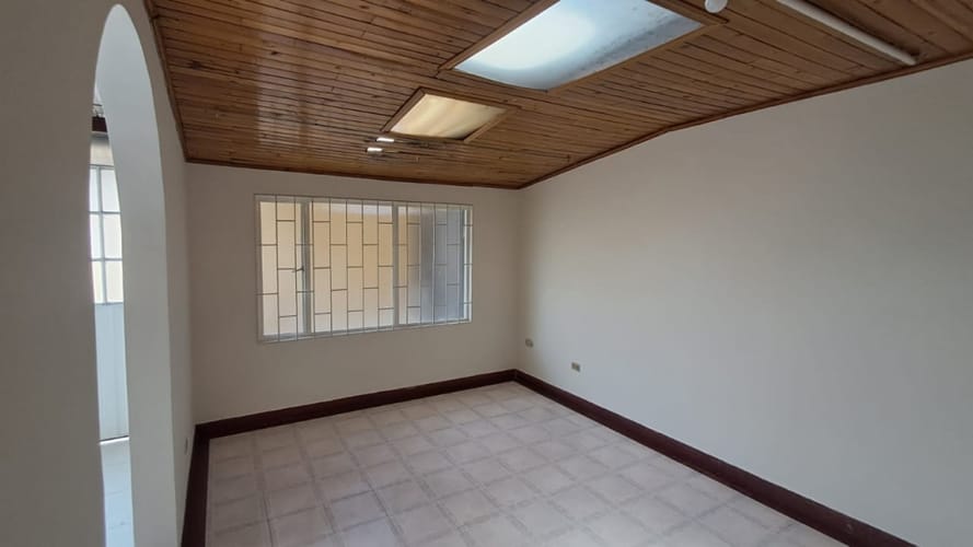 Casa de 4 alcobas en venta en Santa Maria Del Lago, Bogotá, 197 m² · foto 4 de 20