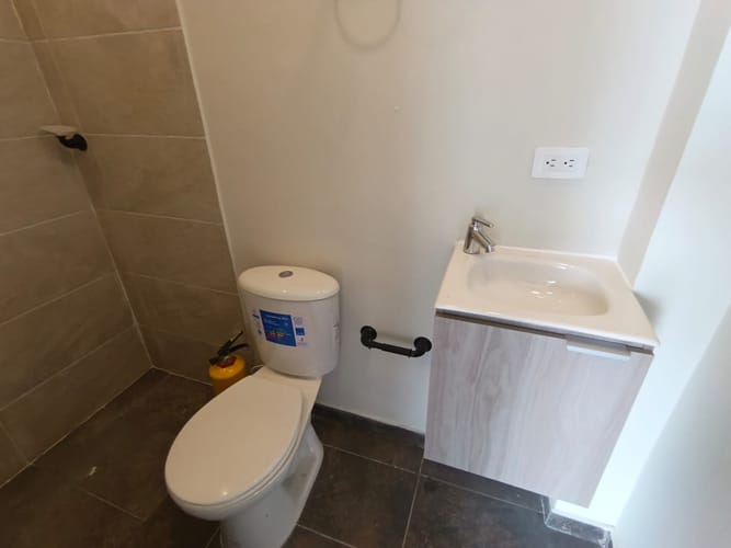 Local en arriendo en Guayacanes, Manizales, 20 m² · foto 6 de 13